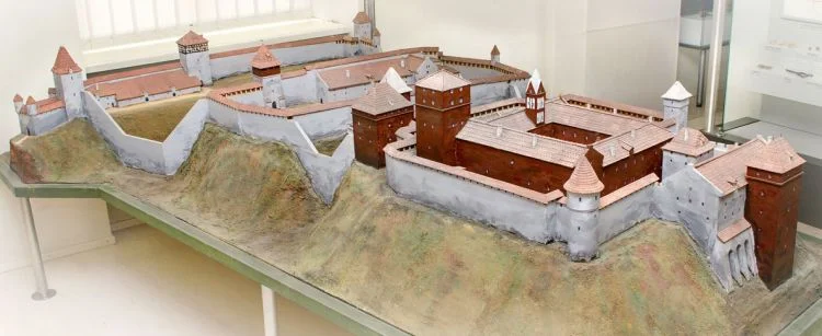 Keskaeg III ordulinnus