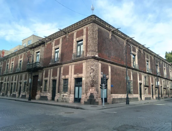 Palacio de los Condes Heras y Soto
