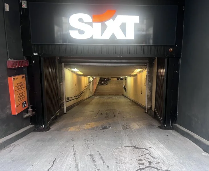 XL Tour Parking