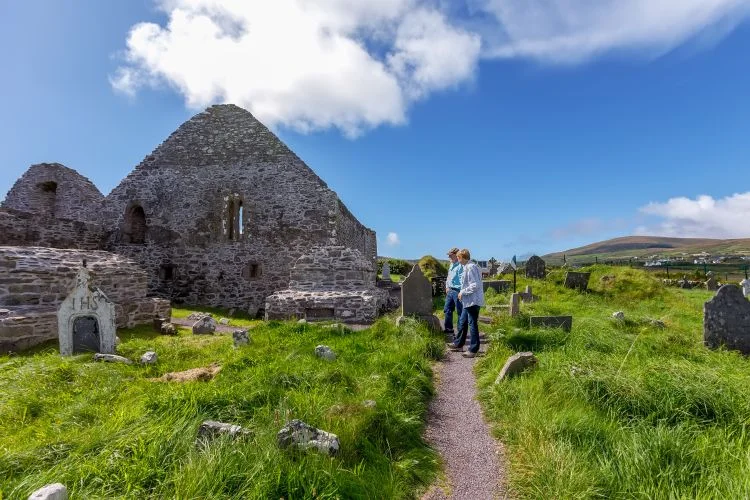 Ballinskelligs Castle, Ballinskelligs Abbey