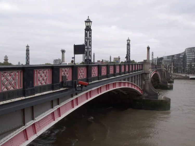 Lambeth Bridge