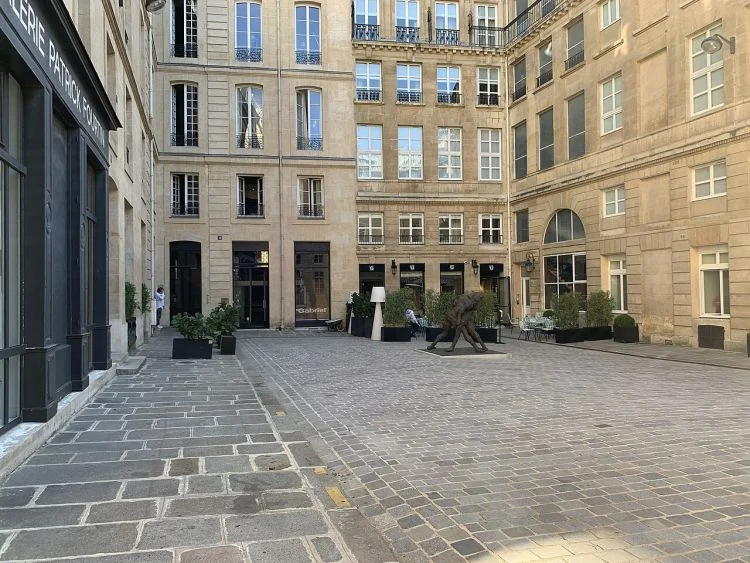 Place de Valois