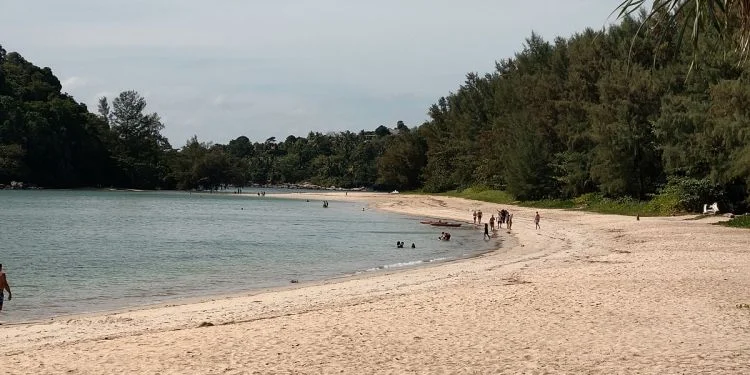 Beach Layan